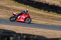anglesey-no-limits-trackday;anglesey-photographs;anglesey-trackday-photographs;enduro-digital-images;event-digital-images;eventdigitalimages;no-limits-trackdays;peter-wileman-photography;racing-digital-images;trac-mon;trackday-digital-images;trackday-photos;ty-croes